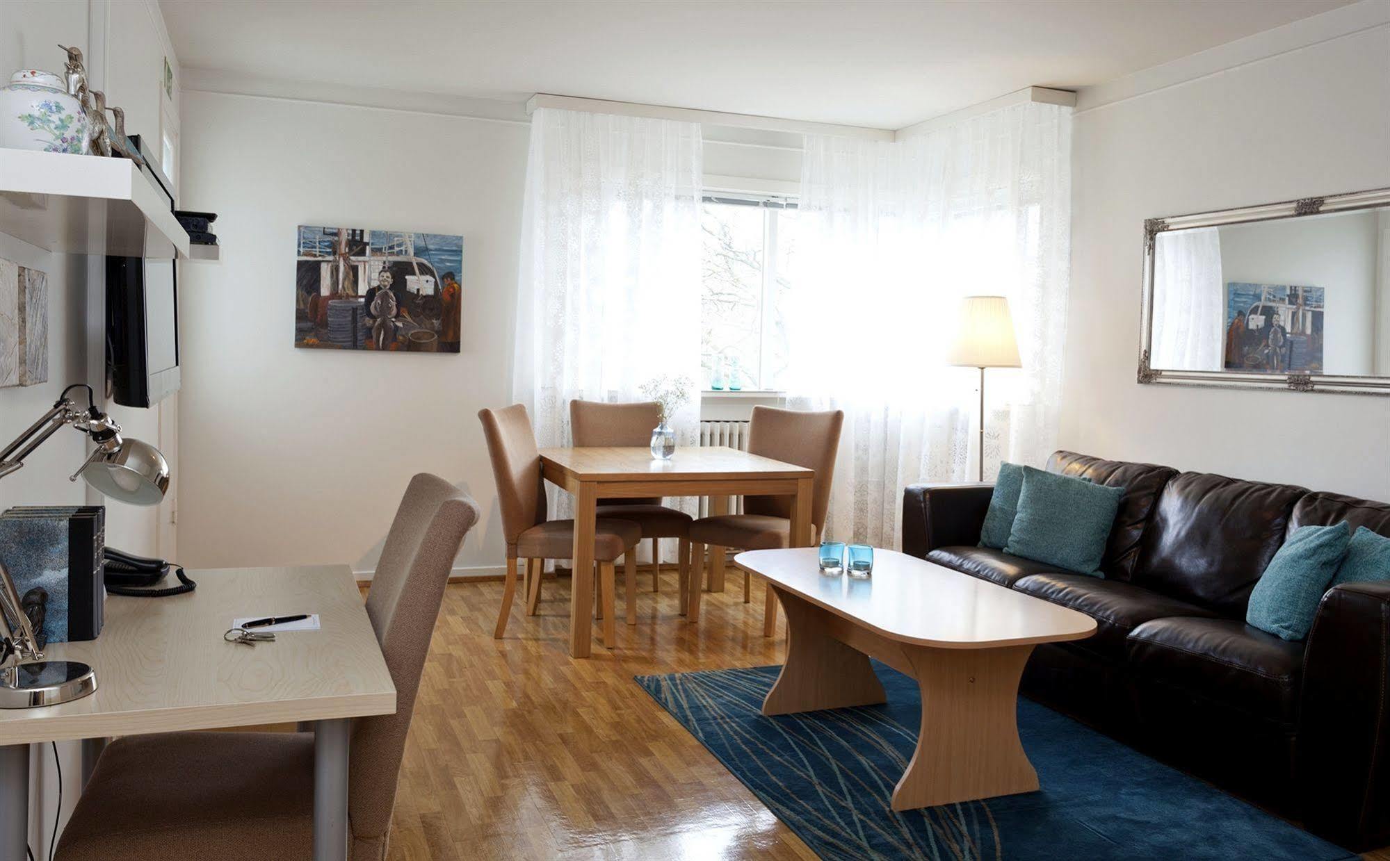 Castle House & Embassy Luxury Apartments 雷克雅維克 外观 照片