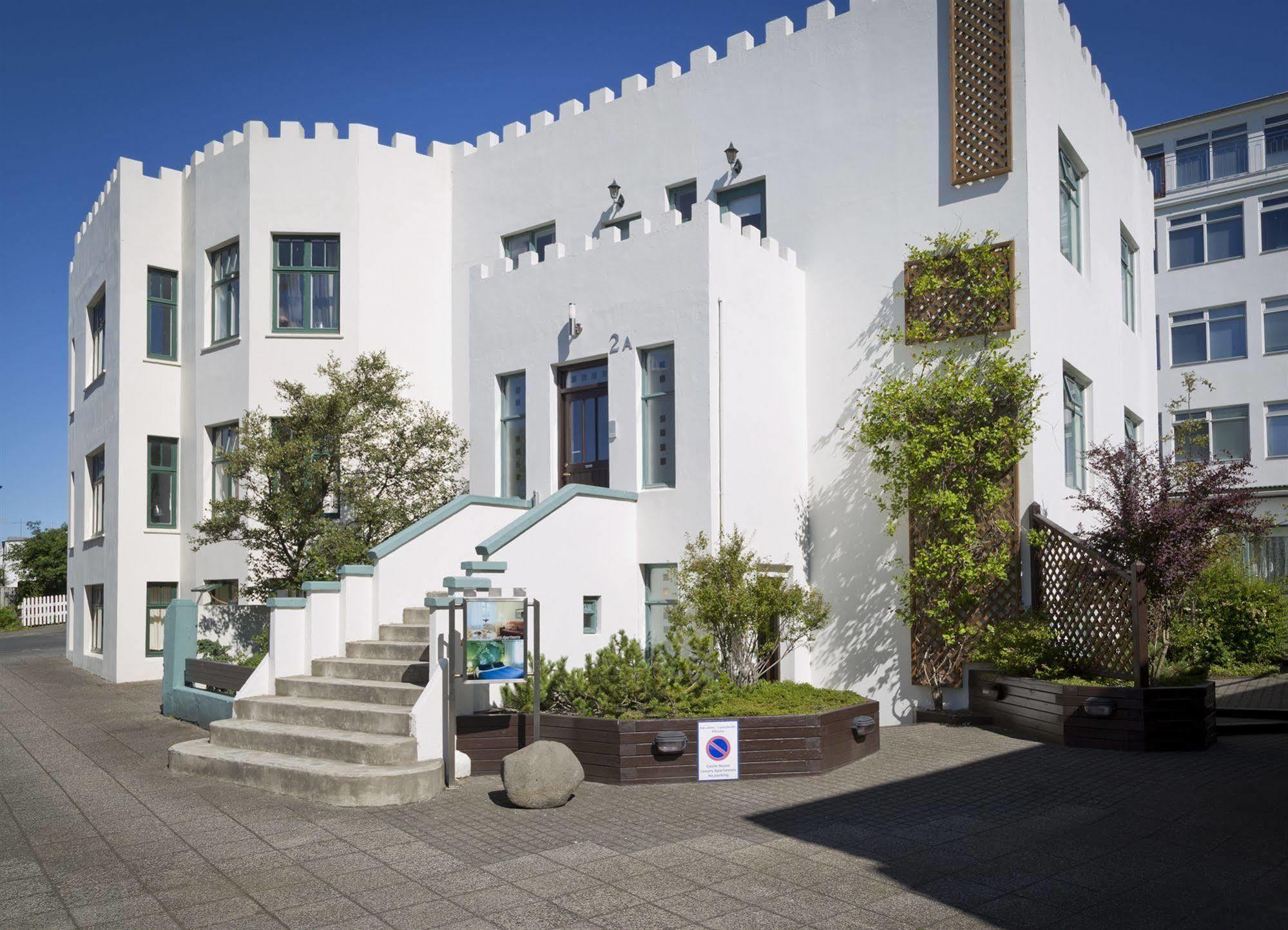 Castle House & Embassy Luxury Apartments 雷克雅維克 外观 照片