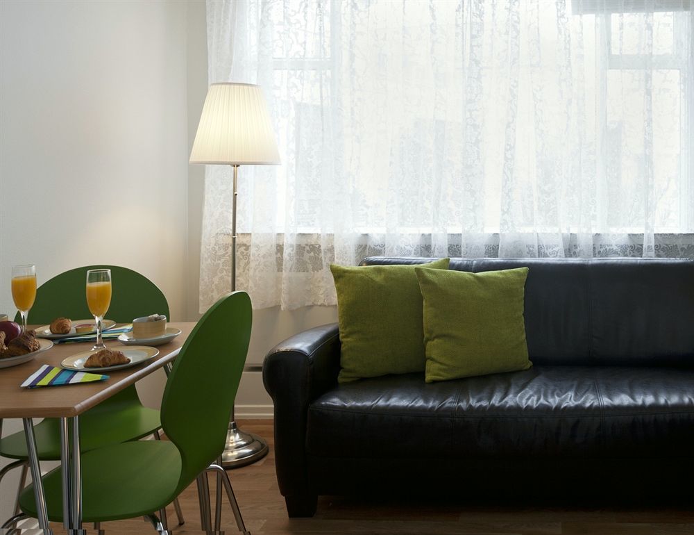Castle House & Embassy Luxury Apartments 雷克雅維克 外观 照片